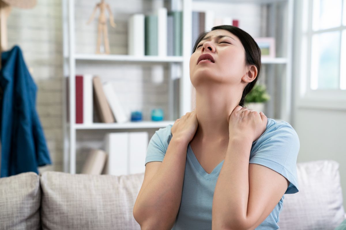  Why Choose Chiropractic Care For Neck & Back Pain? 